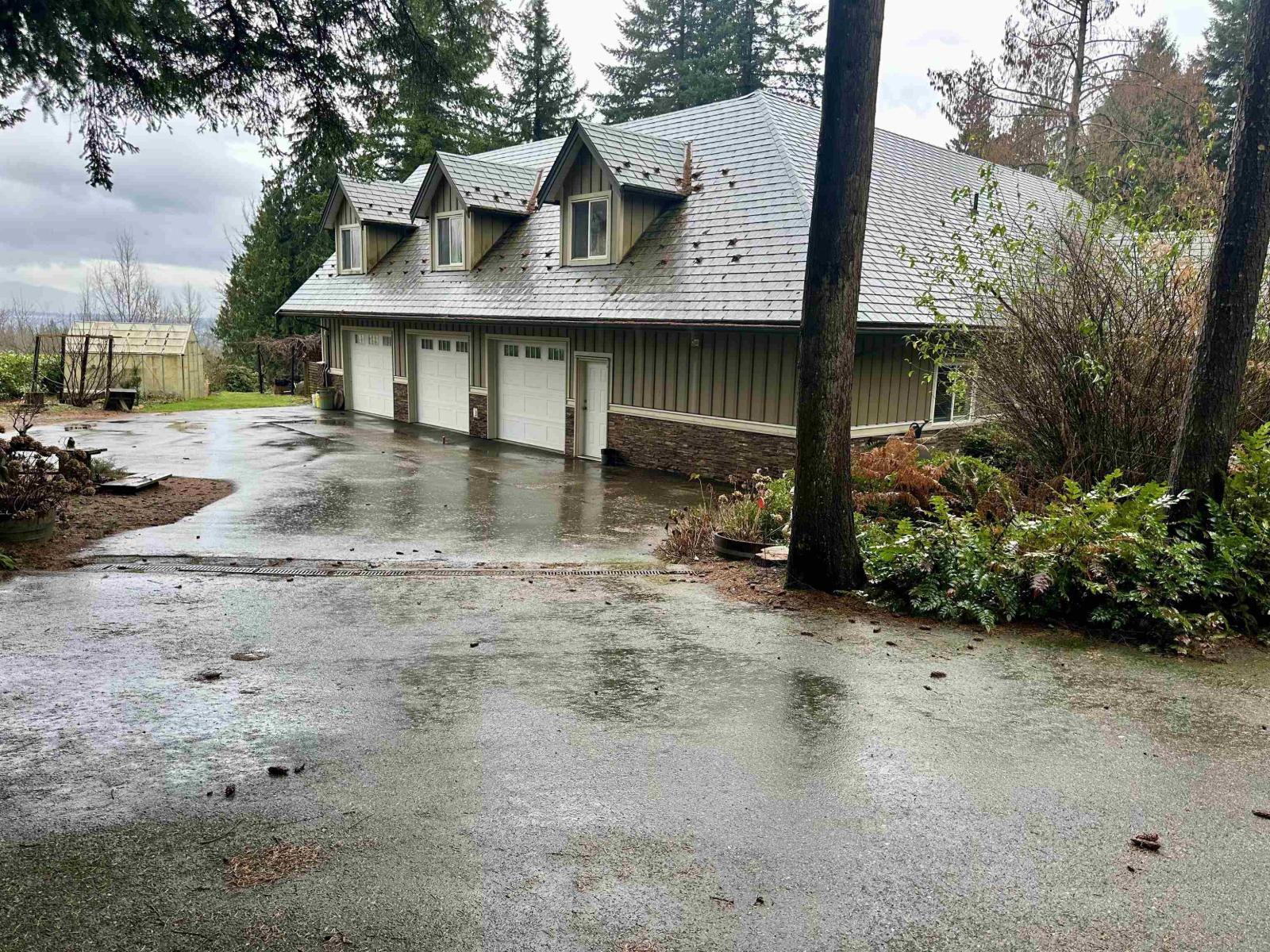 31730 VIEWCREST AVENUE