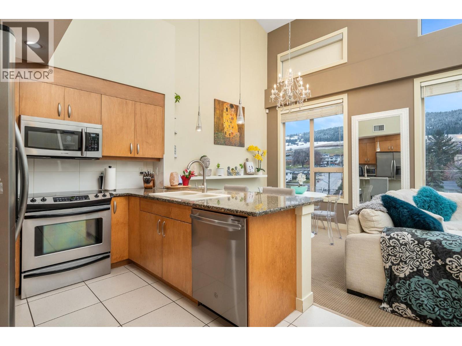 7343 Okanagan Landing Road Unit# 2405