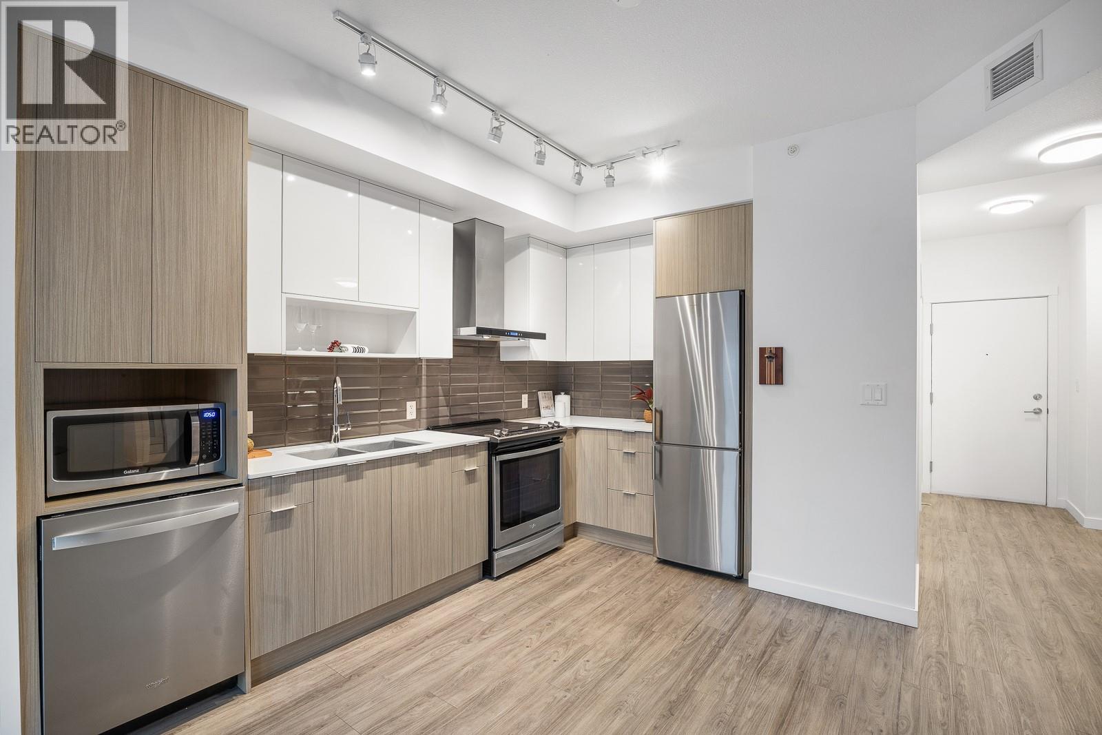 1775 Chapman Place Unit# PH12