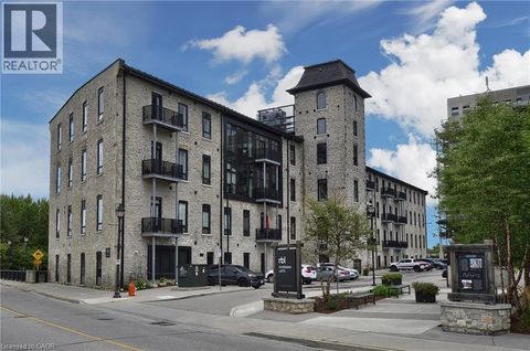 19 GUELPH Avenue Unit# 412 Cambridge ON N3C1A2