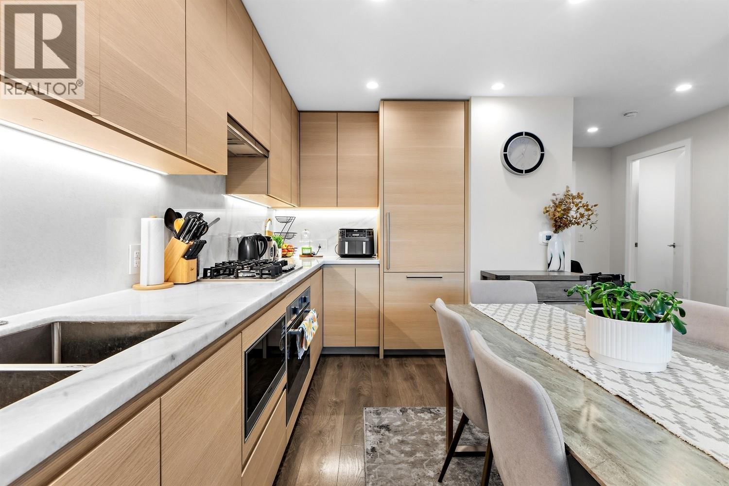 603 305 MORRISSEY ROAD