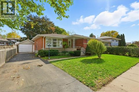 943 WINTERHALT Avenue Cambridge ON N3H4J7