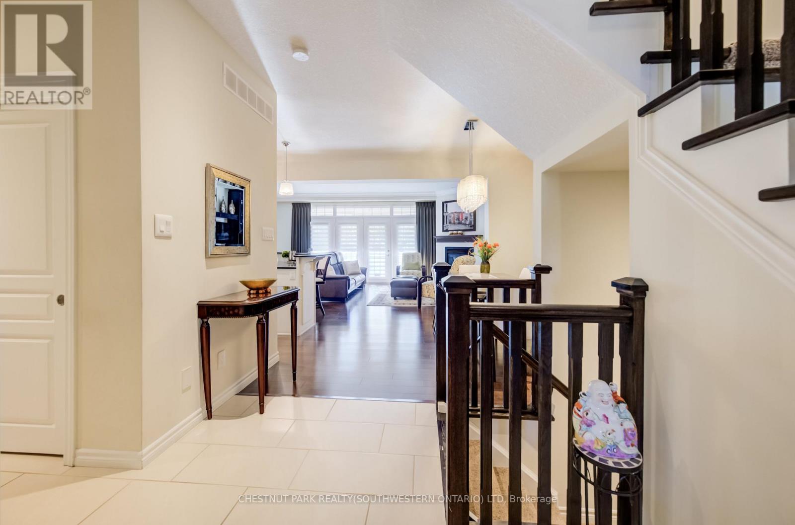 10 - 435 WINCHESTER DRIVE