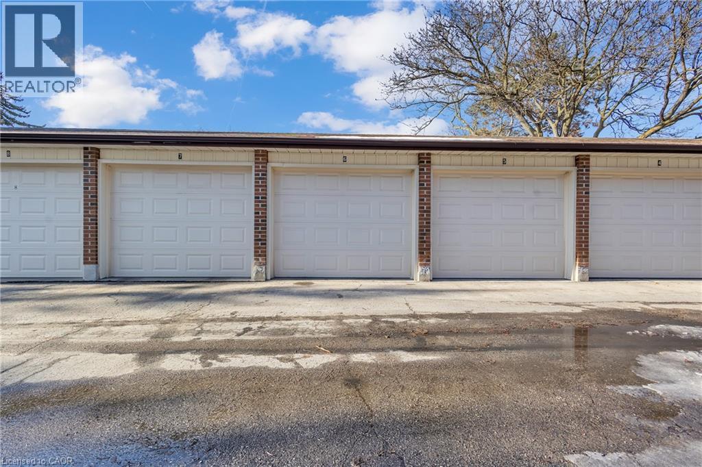 67 BRECKENRIDGE Drive Unit# 202