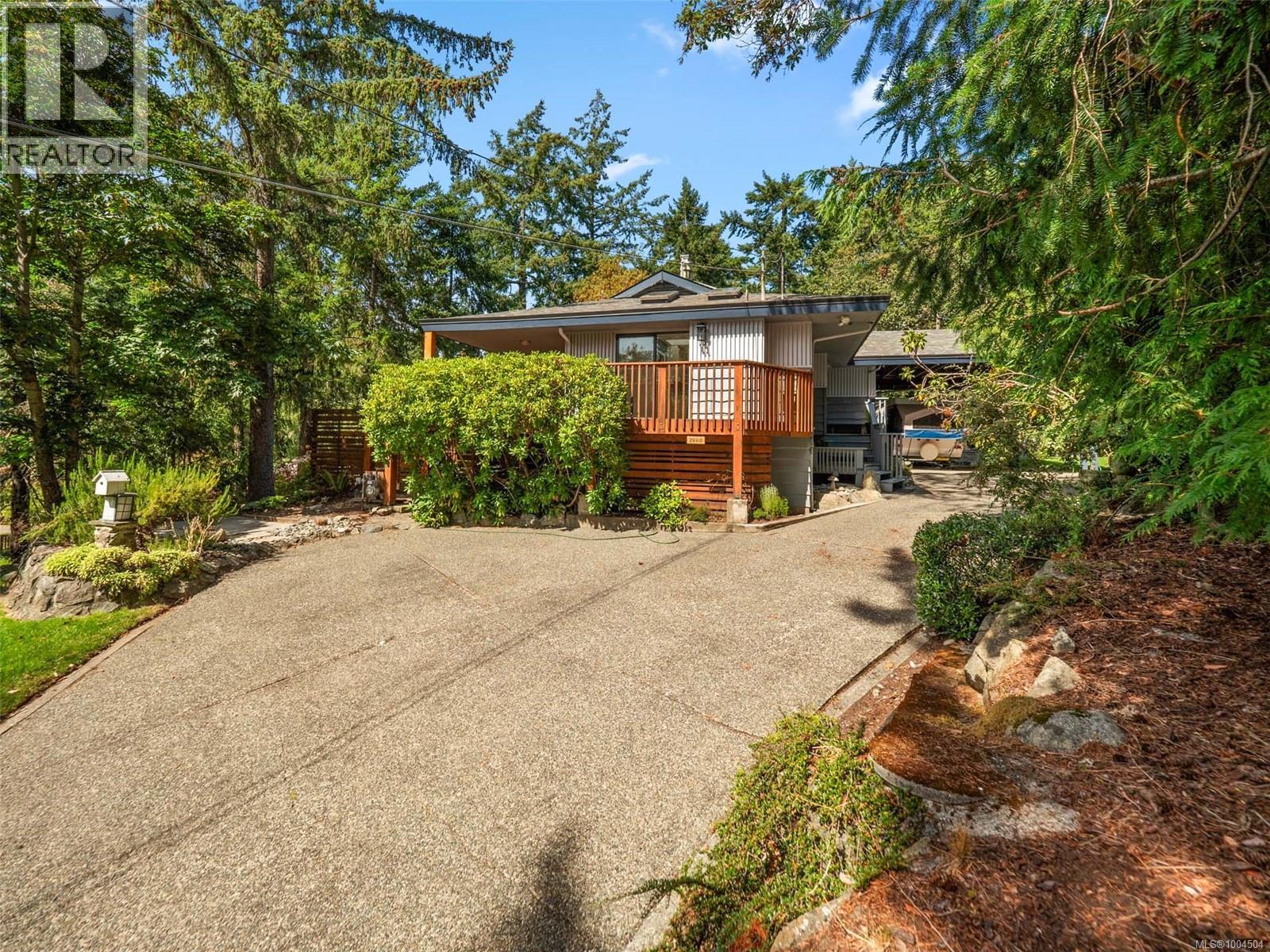 2660 Macdonald Dr E