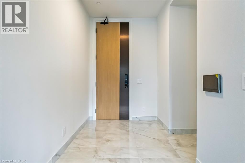 123 MAURICE Drive Unit# 201