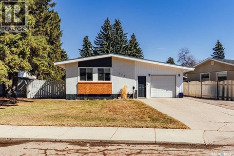 176 Tucker CRESCENT Saskatoon SK S7H3H9
