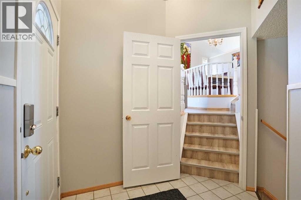 3 Prairie Meadows Road W