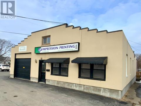 51 ABBOTT STREET N Smith Falls ON K7A1W4