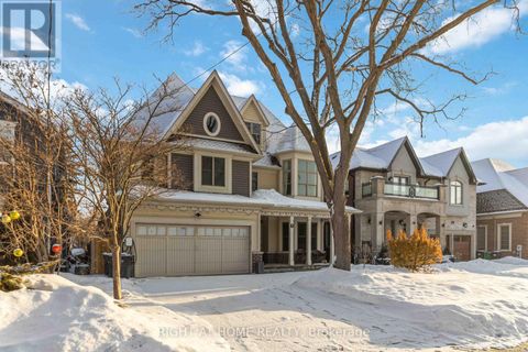 25 OAKWOOD AVENUE S Mississauga (Port Credit) ON L5G3L2