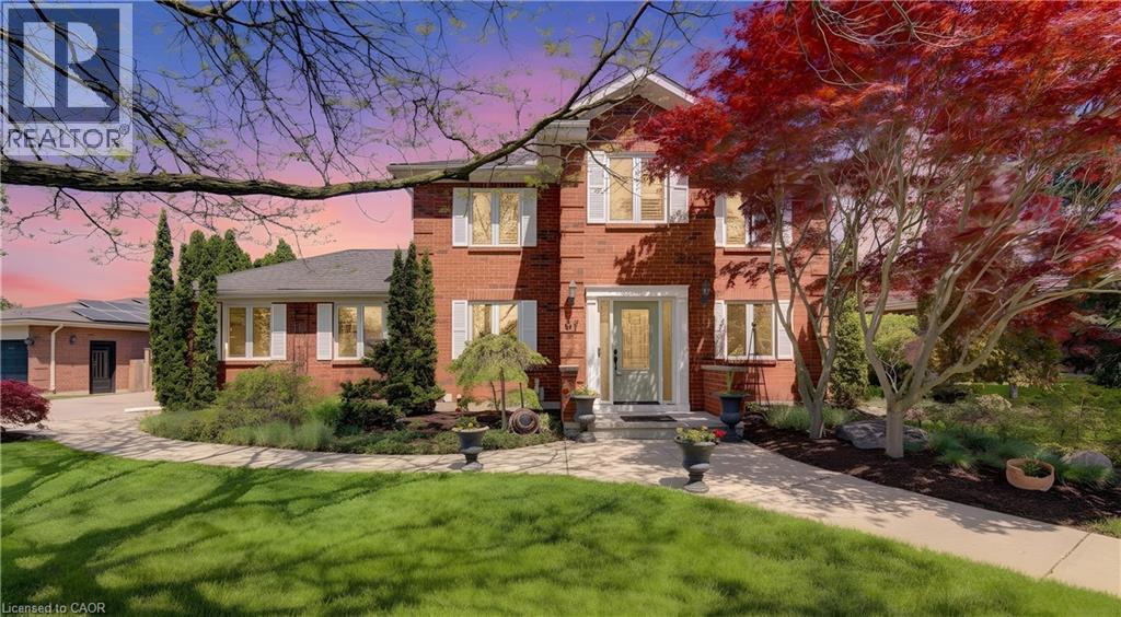 97 MANITOULIN Crescent