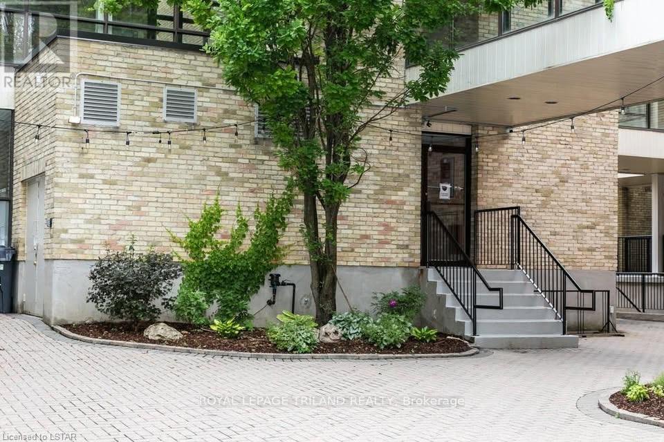 204 - 275 QUEENS AVENUE