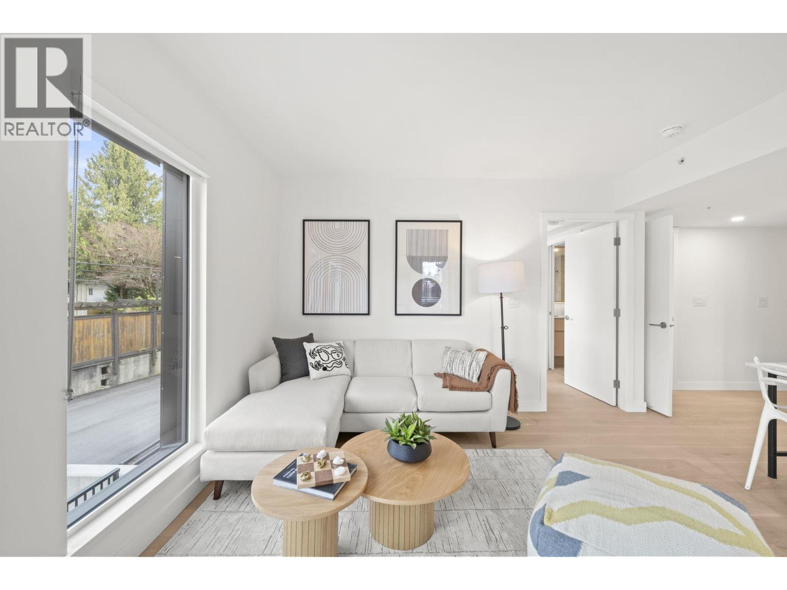 106 5212 CAMBIE STREET