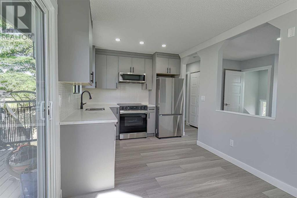 315 Abadan Place NE