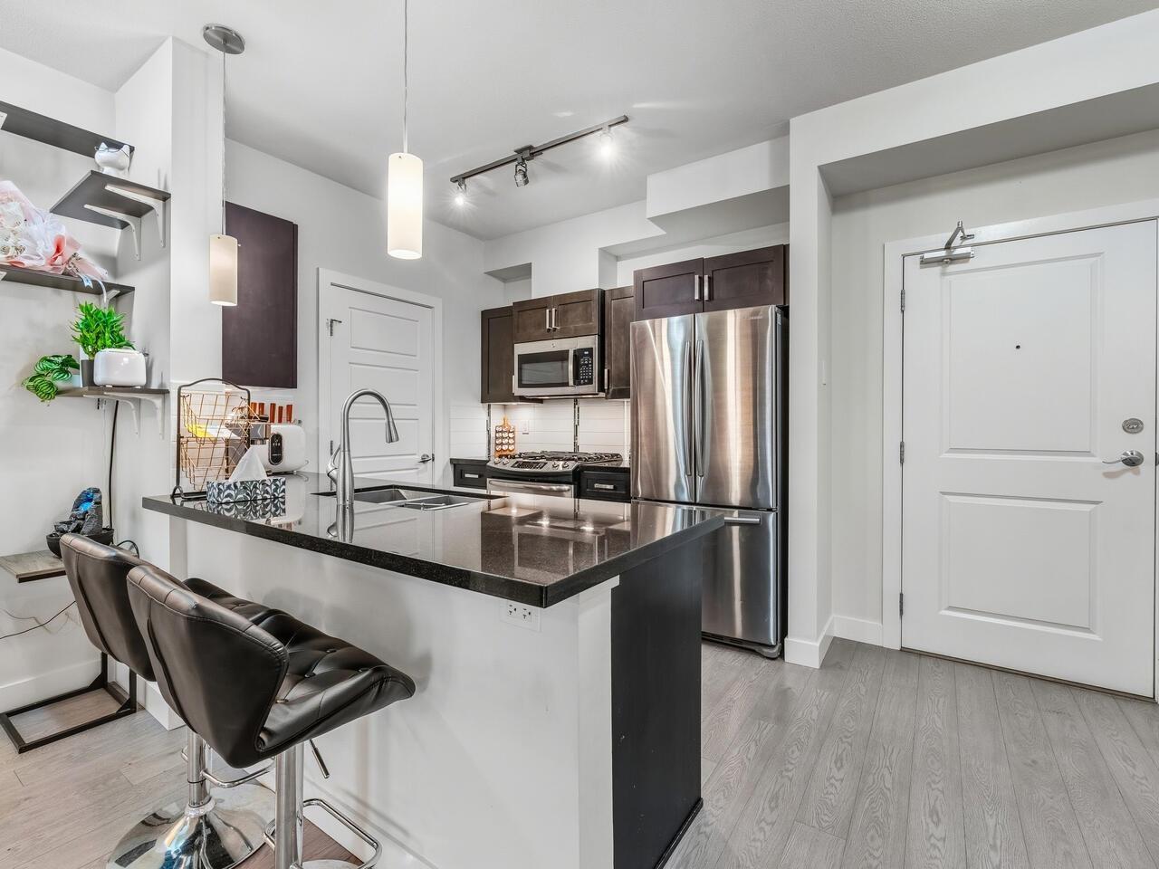 206 20062 FRASER HIGHWAY