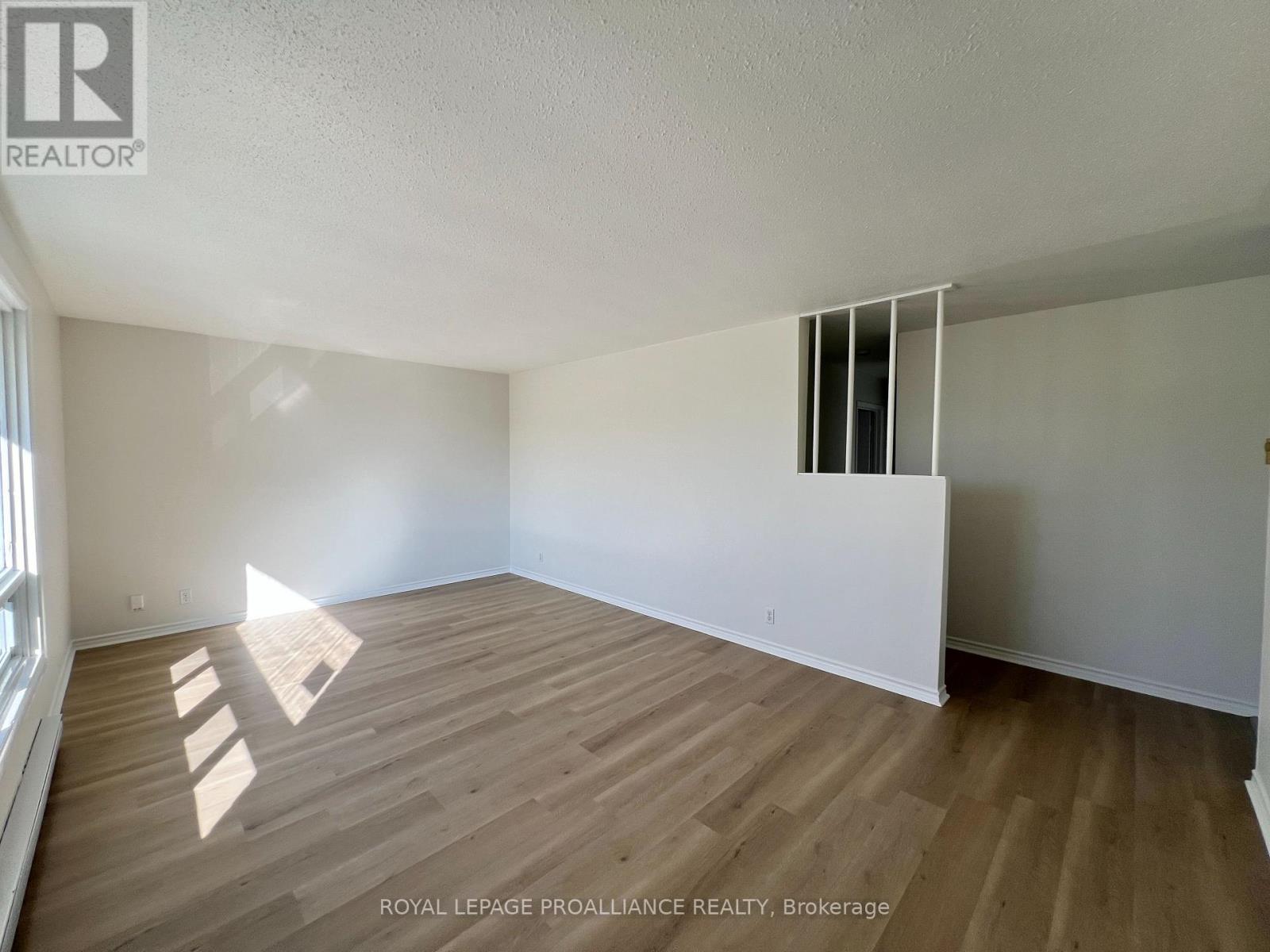 3 - 3 GLENARDEN CRESCENT