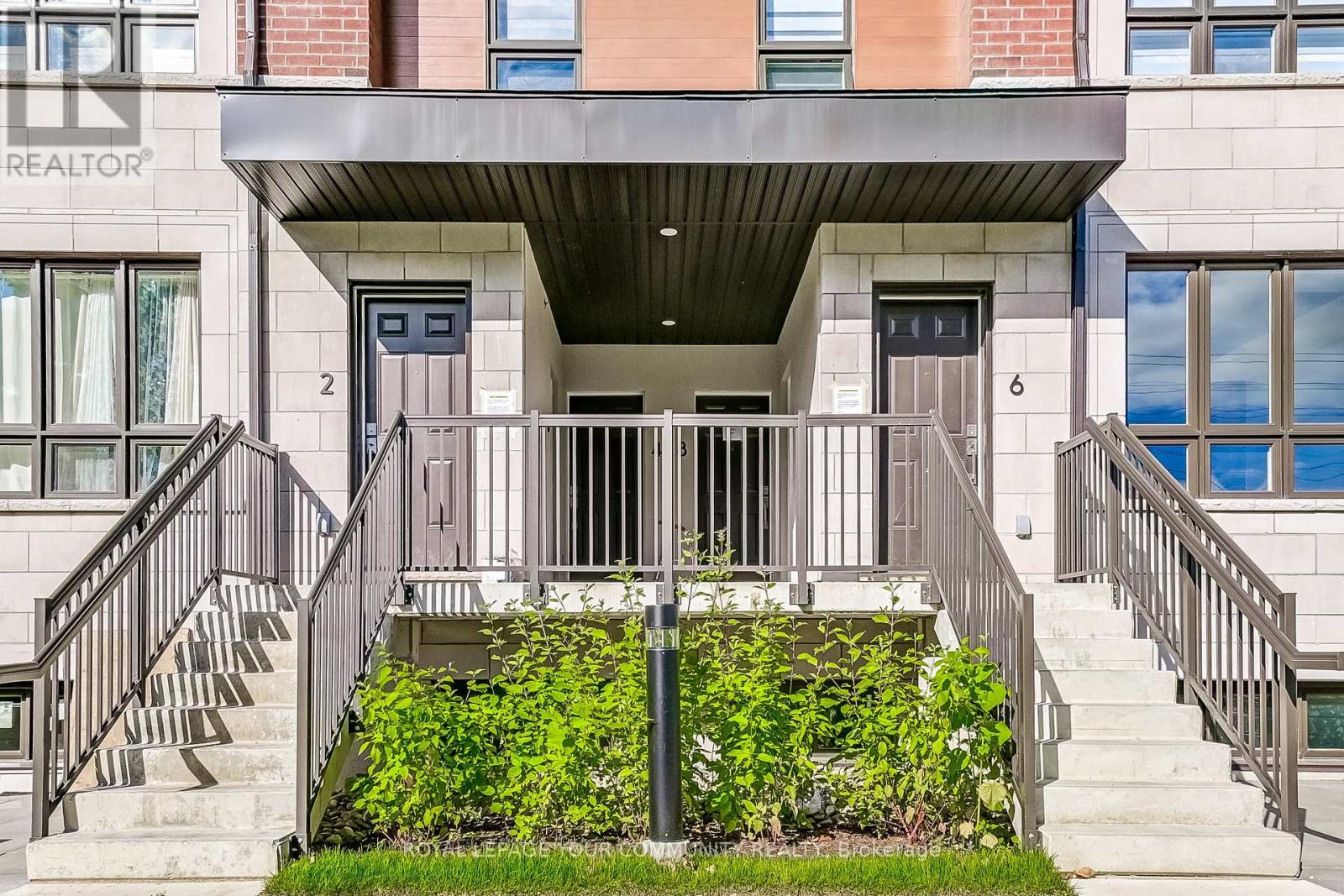 UNIT 4 - 4017 HICKORY DRIVE