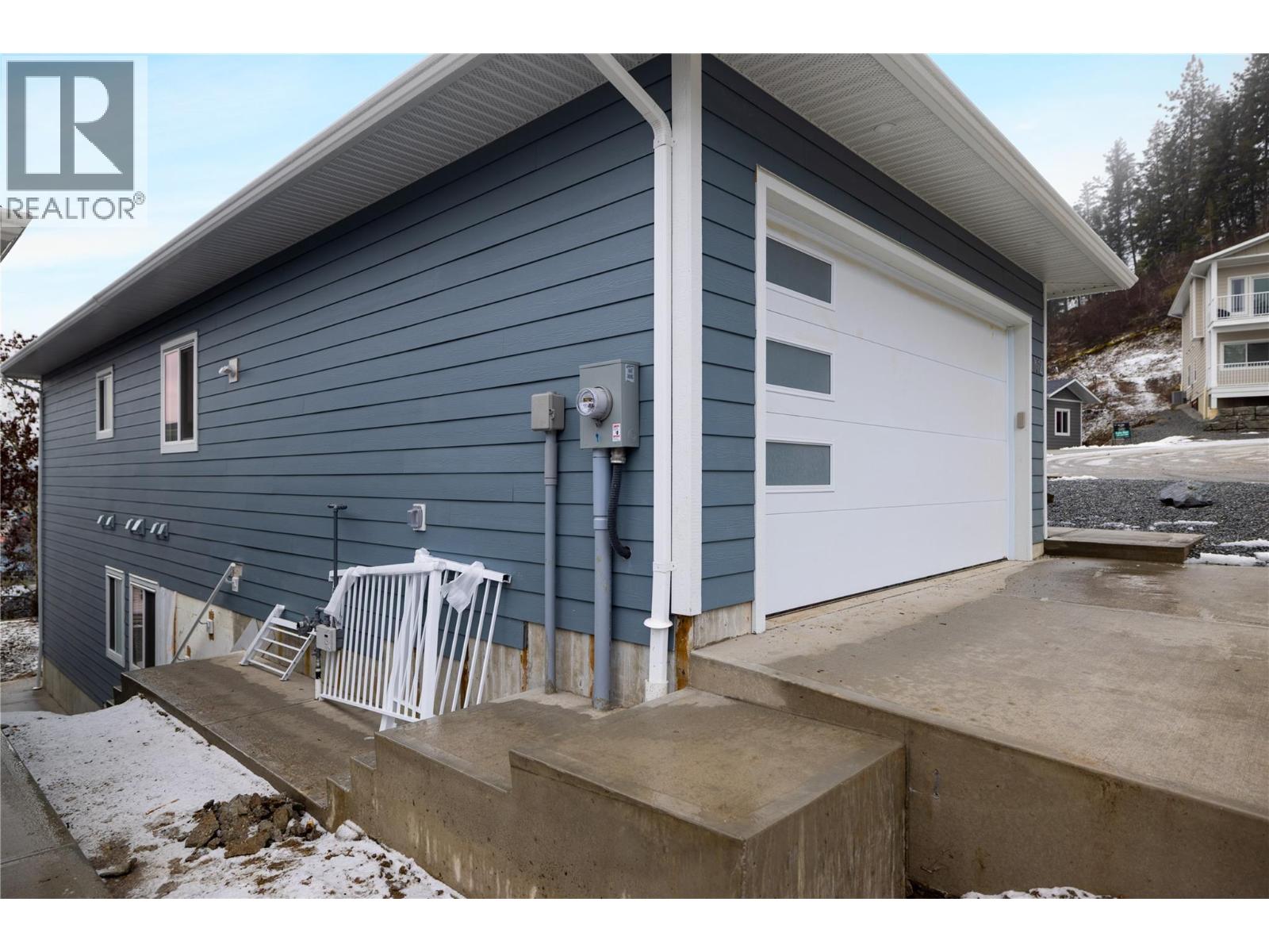 806 Cliff Avenue Unit# 102