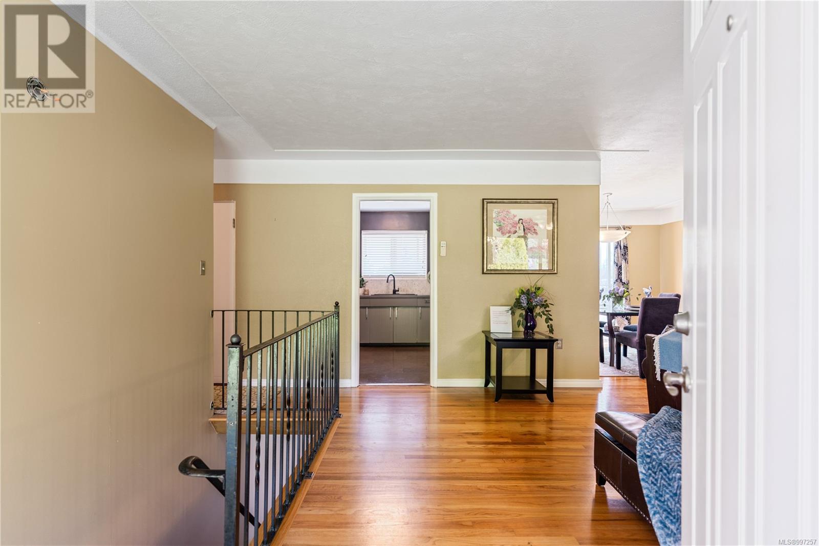 104 Burnett Rd