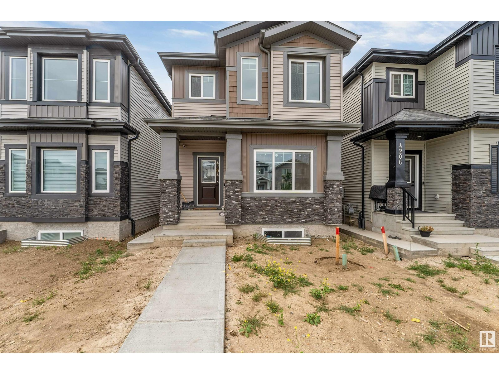 4204 38 ST