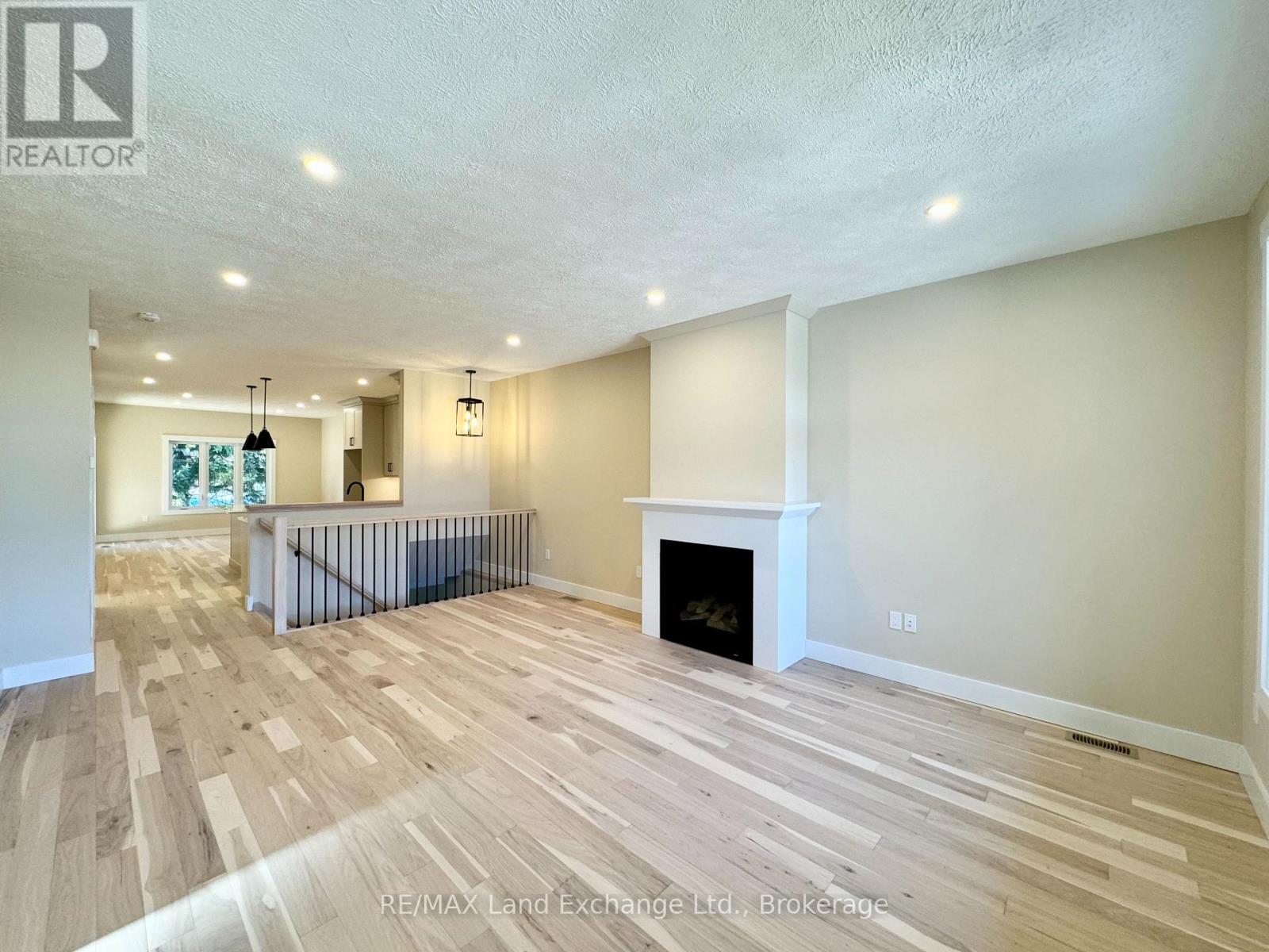 15 NYAH COURT