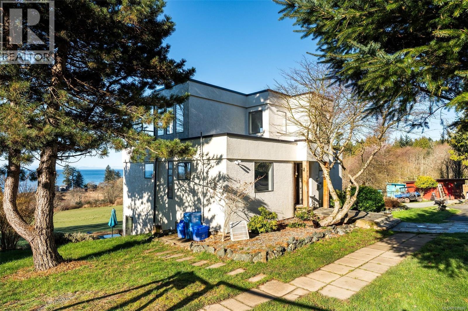4537 Otter Point Rd