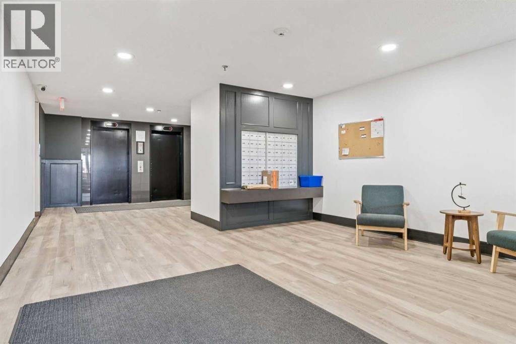 103, 2011 University Drive NW