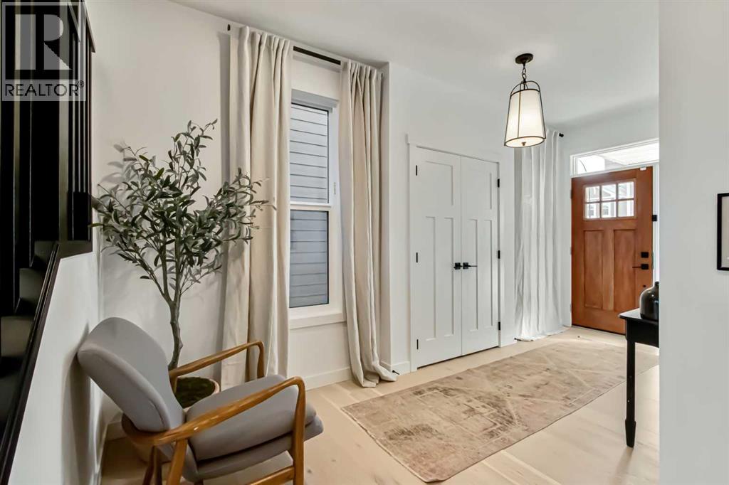 1176 Cranbrook Gardens SE