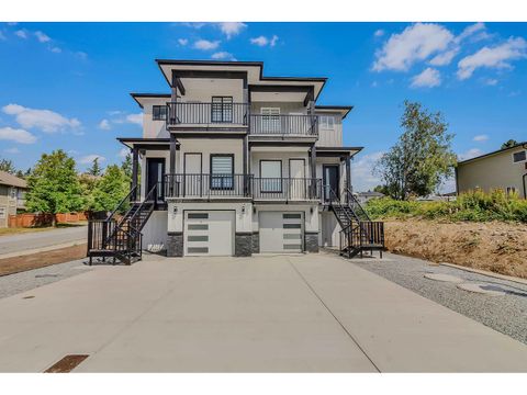 32709 ANTELOPE AVENUE Mission BC V2V7A9