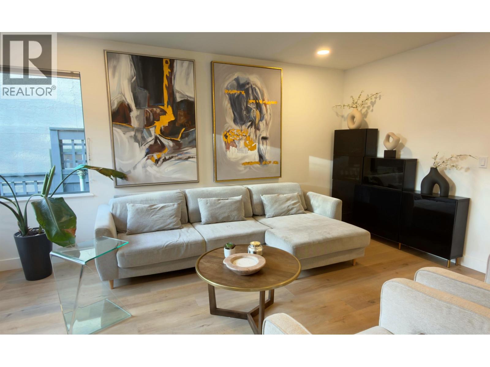 10 2118 EASTERN AVENUE