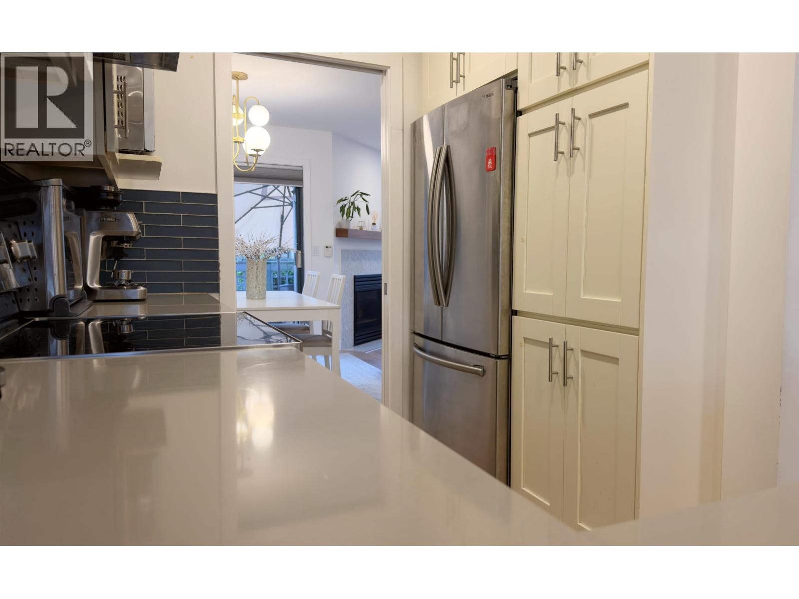 10 2118 EASTERN AVENUE