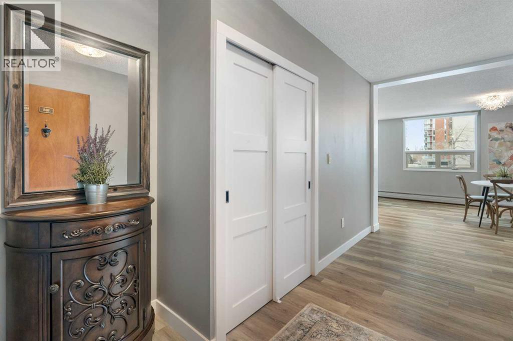 105, 220 26 Avenue SW