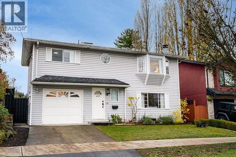 467 FADER STREET New Westminster BC V3L3T2