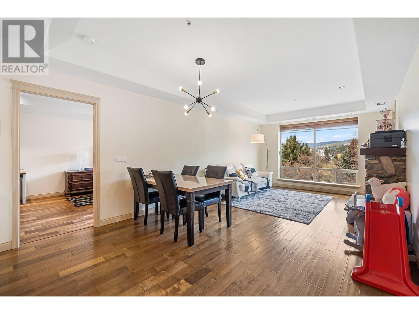 2770 Auburn Road Unit# 202