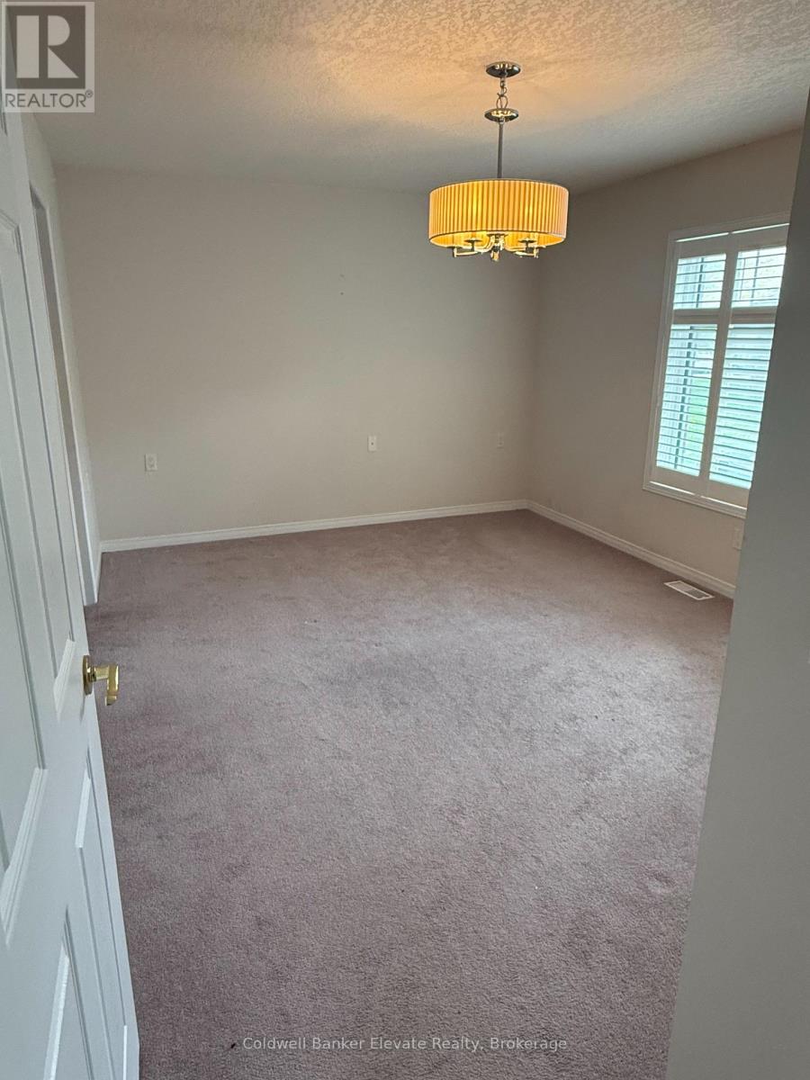 9 - 2705 KINGSWAY DRIVE