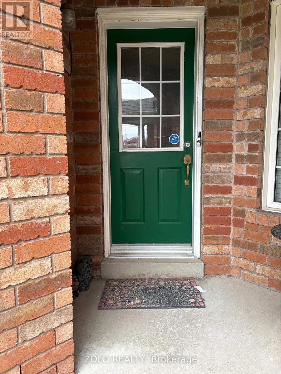 427 HUNTINGTON RIDGE DRIVE
