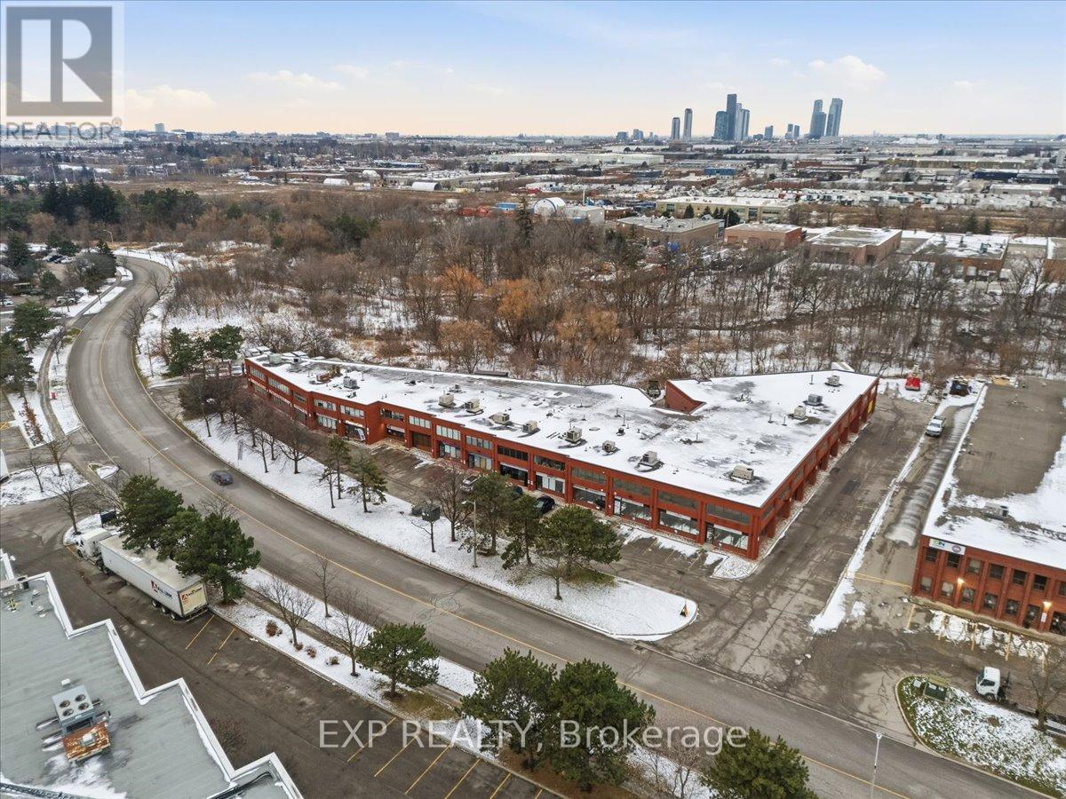 14 - 470 NORTH RIVERMEDE ROAD