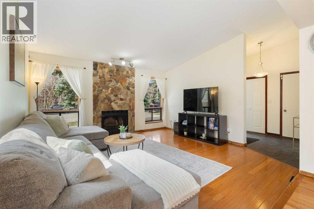 112 Woodglen Road SW