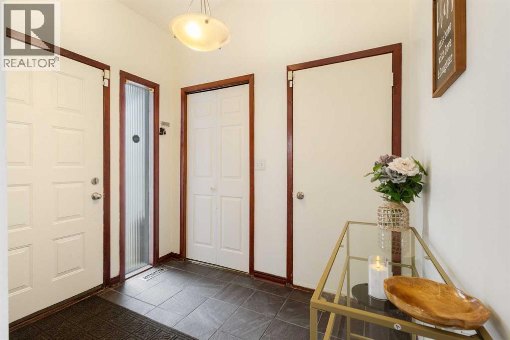 112 Woodglen Road SW
