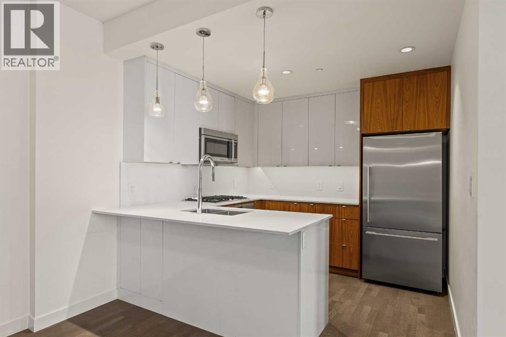 424, 305 18 Avenue SW