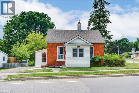 150 FINKLE Street Woodstock ON N4S3E3