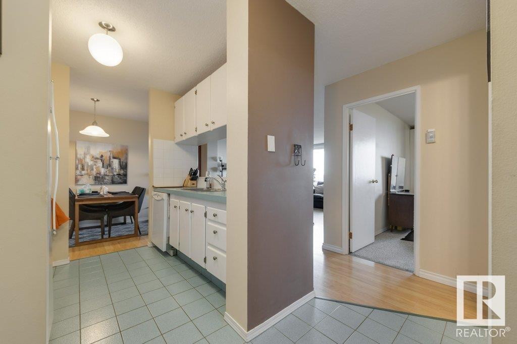 #1106 8315 105 ST NW