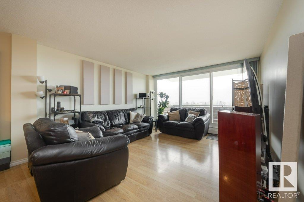#1106 8315 105 ST NW