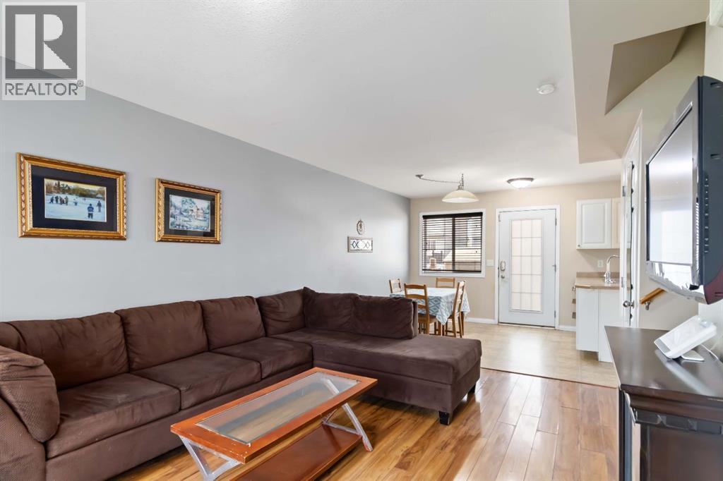 30, 100 Millennium Gate