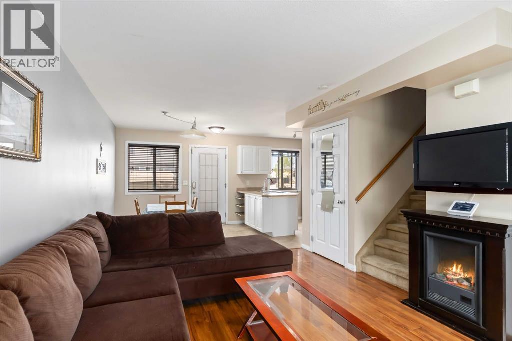 30, 100 Millennium Gate