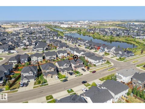 130 ABBEY RD Sherwood Park AB T8H0Z2