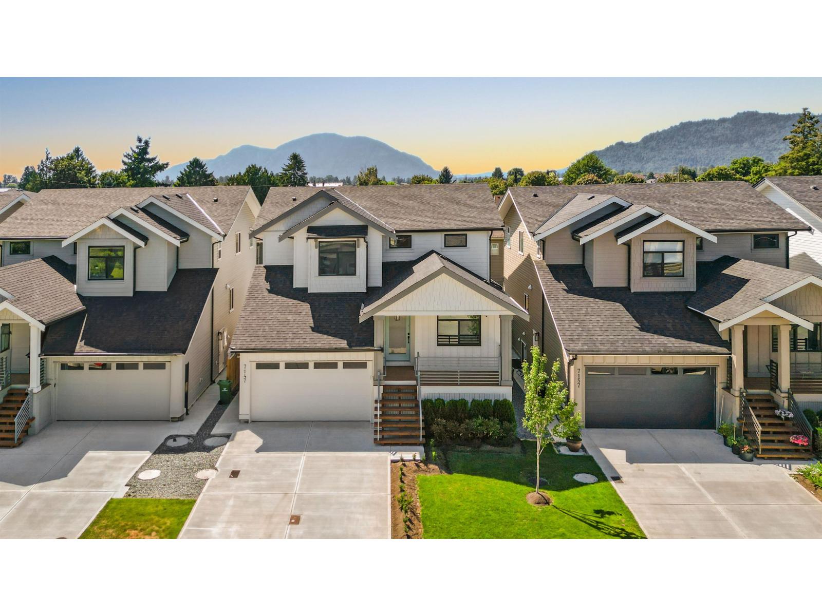 7147 ELWOOD DRIVE|Sardis West Vedder