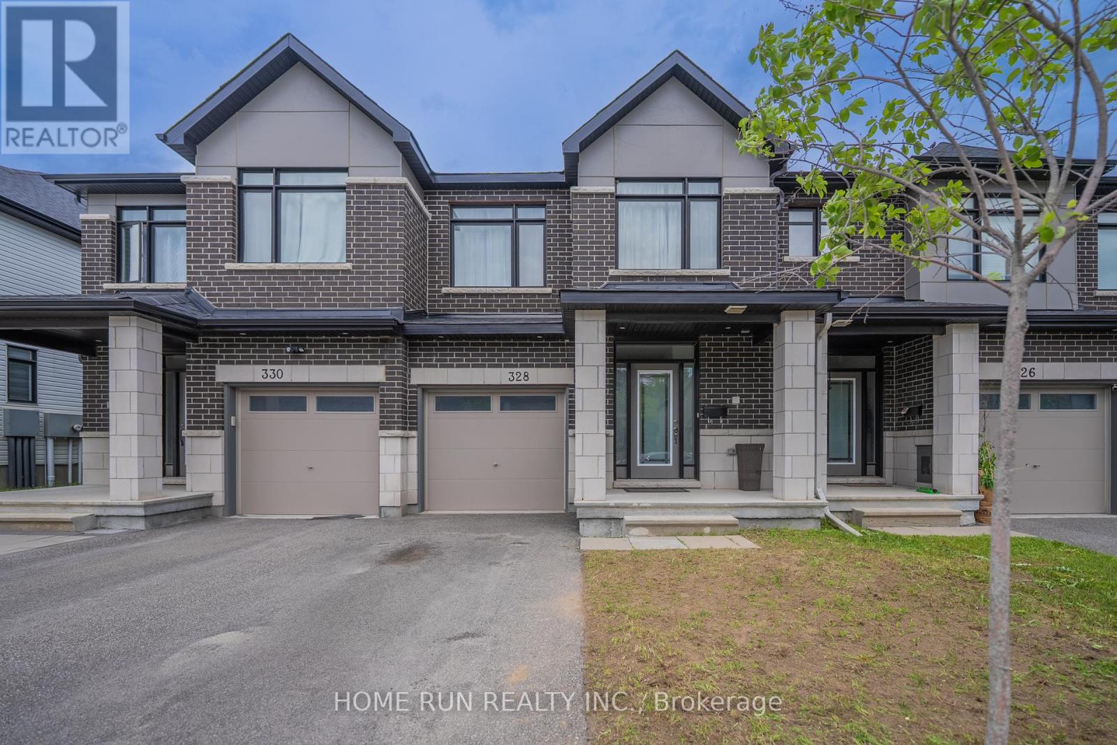 Photo 1 of 31 — 328 IBANEZ WALK, Ottawa, ON K1T0V8