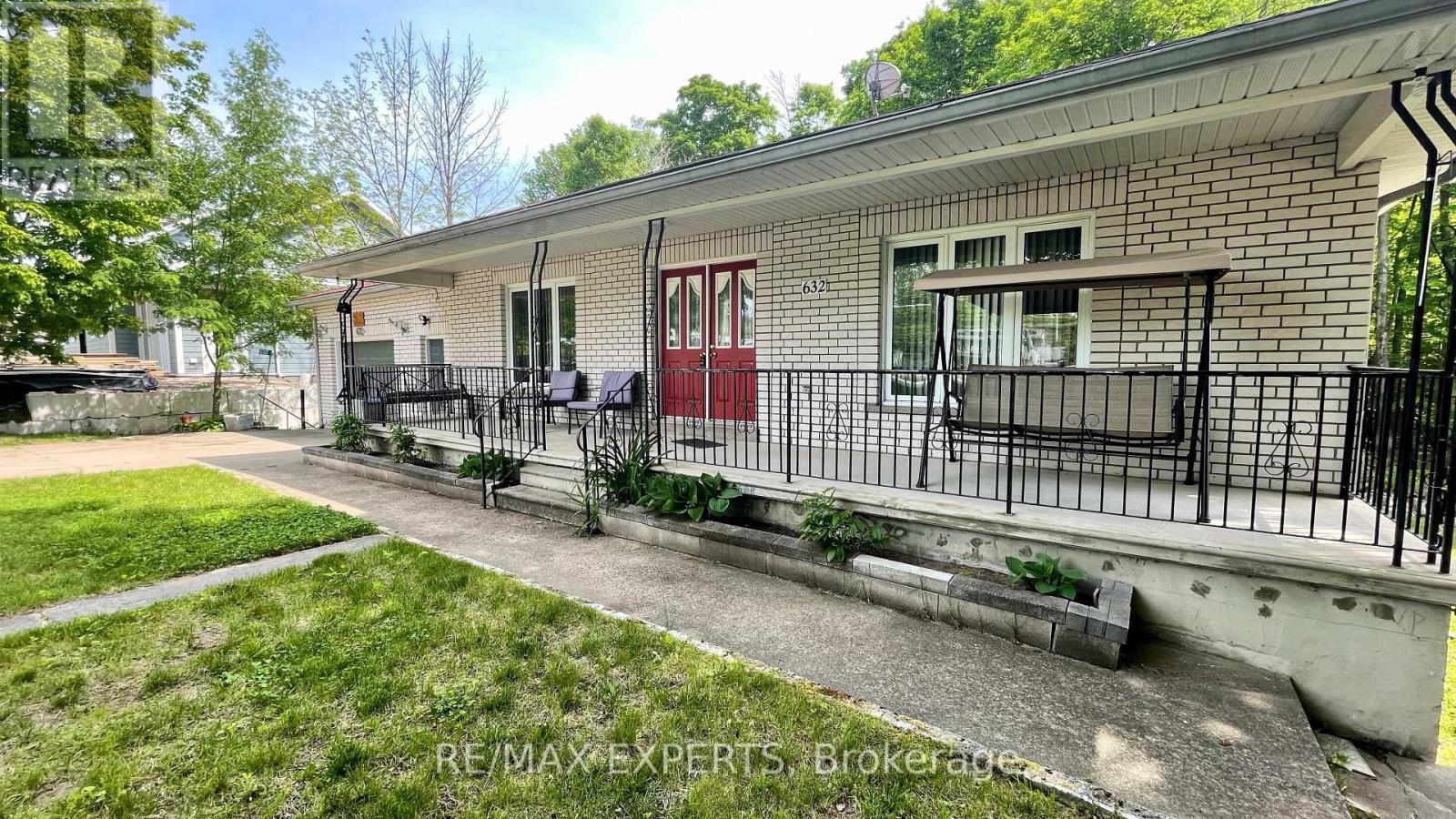 632 BANNISTER DRIVE