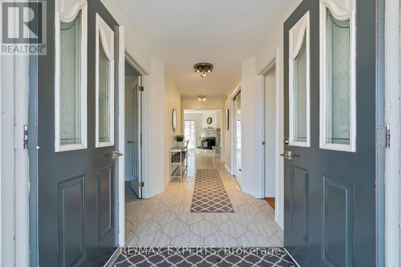 632 BANNISTER DRIVE